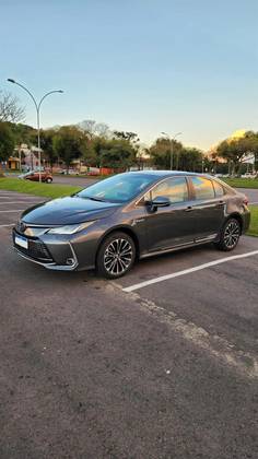 TOYOTA COROLLA 1.8 VVT-I HYBRID FLEX ALTIS PREMIUM CVT TOYOTA COROLLA 1.8 VVT-I HYBRID FLEX ALTIS PREMIUM CVT